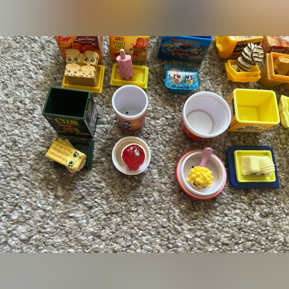 *Damaged* Lot of 30 Shopkins Real Littles Breyers Marie Callender’s Klondike - Picture 13 of 14